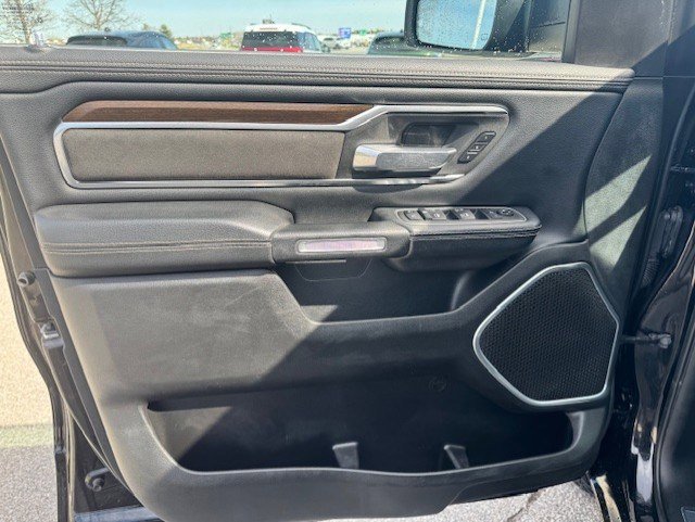 Used 2022 RAM 1500 Laramie AWD/4WD image 10