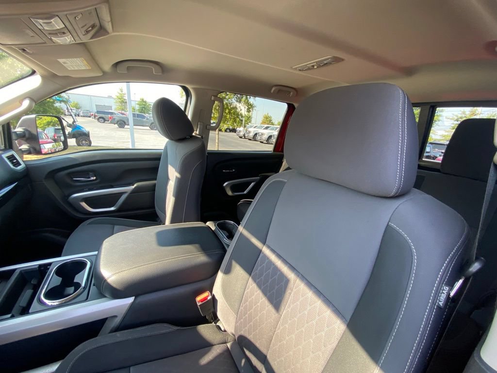 Used 2021 Nissan Titan SV w/ SV Convenience Package RWD image 21