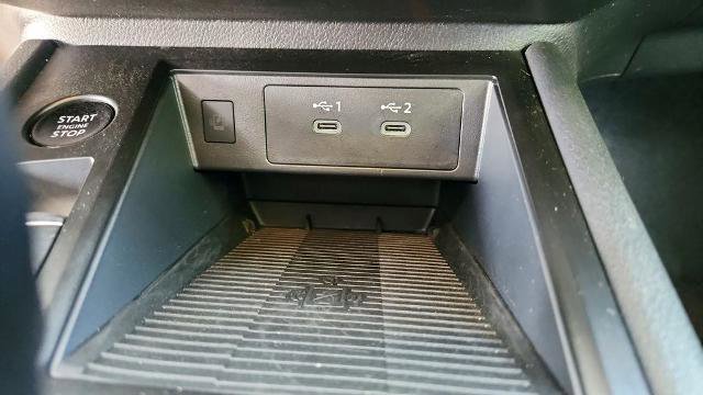 Used 2025 Nissan Kicks SV image 18