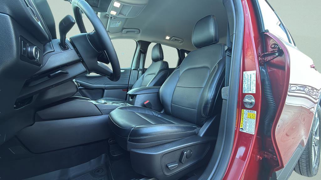 Certified 2023 Ford Escape Platinum AWD/4WD image 26