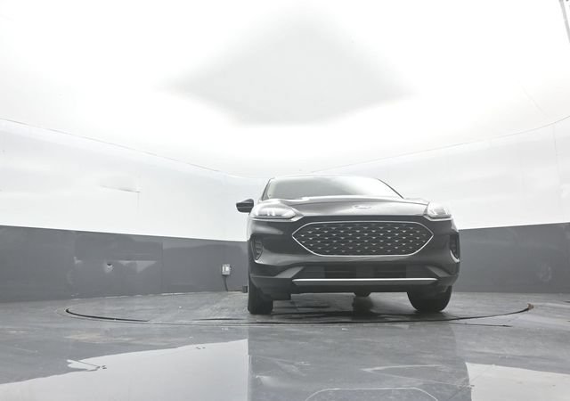 Certified 2020 Ford Escape SE AWD/4WD image 35