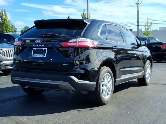 Certified 2023 Ford Edge SEL w/ Convenience Package AWD/4WD image 4