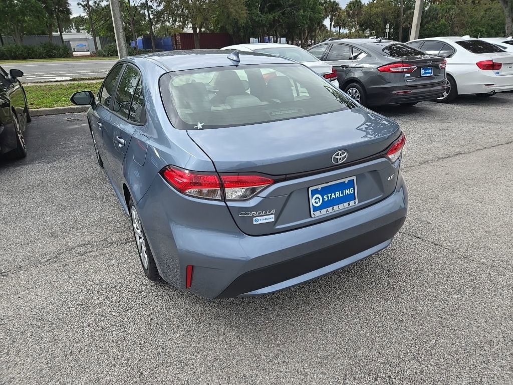 Used 2021 Toyota Corolla LE image 5