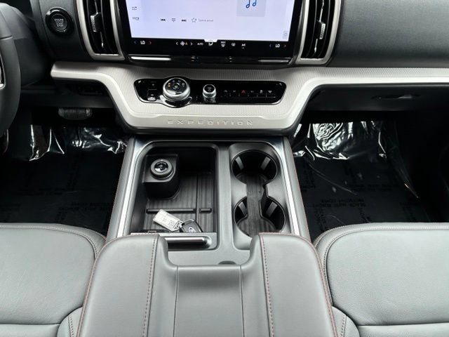 Certified 2025 Ford Expedition Max Active RWD image 13