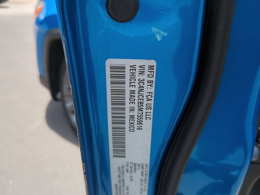 Used 2021 Jeep Compass Latitude w/ Sun and Sound Group FWD image 39