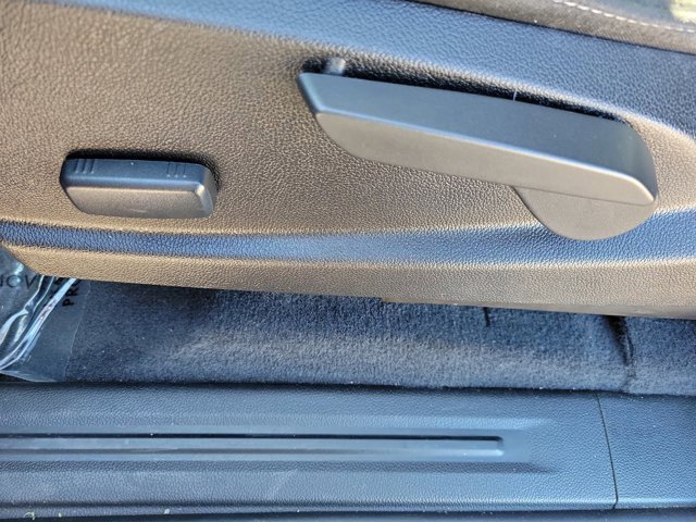 Used 2020 Chevrolet Colorado LT image 25