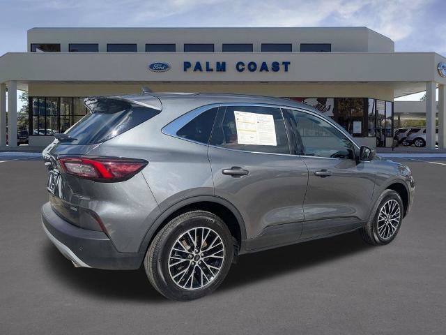 Certified 2026 Ford Escape SE FWD image 4