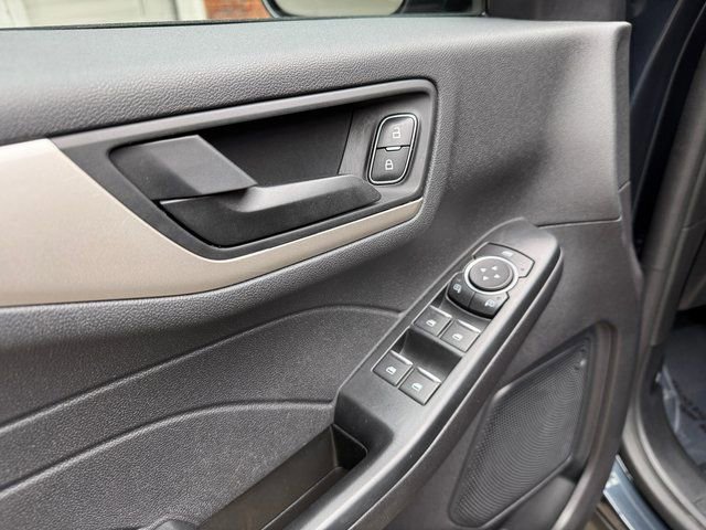 Certified 2022 Ford Escape SE w/ Convenience Package image 12