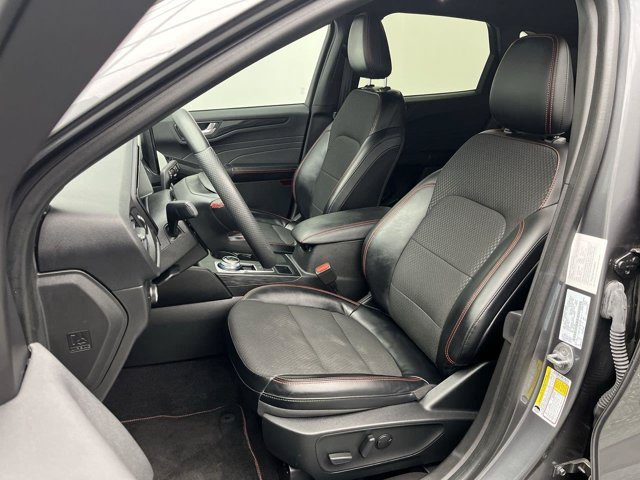 Certified 2023 Ford Escape ST-Line Select w/ Tech Pack #1 AWD/4WD image 10