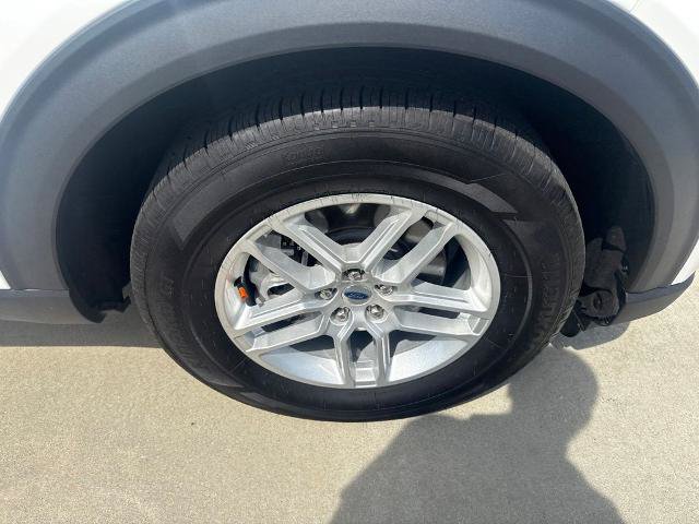 Certified 2026 Ford Explorer Active RWD image 7
