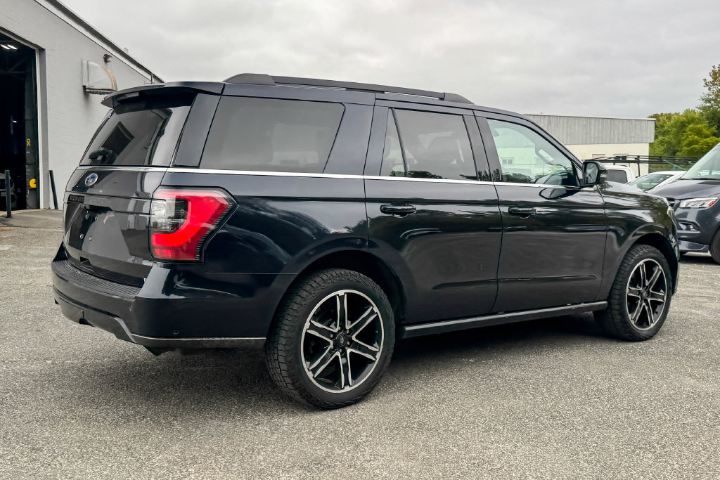 Certified 2021 Ford Expedition Limited AWD/4WD image 3