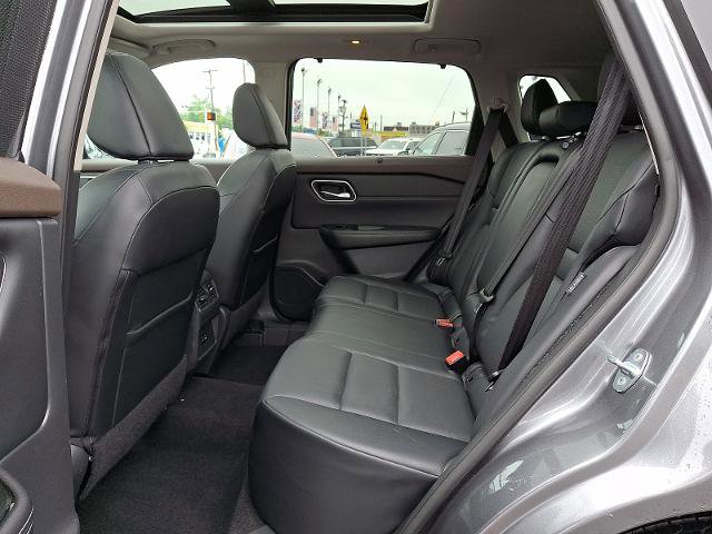 Used 2021 Nissan Rogue SV w/ Premium Package AWD/4WD image 10