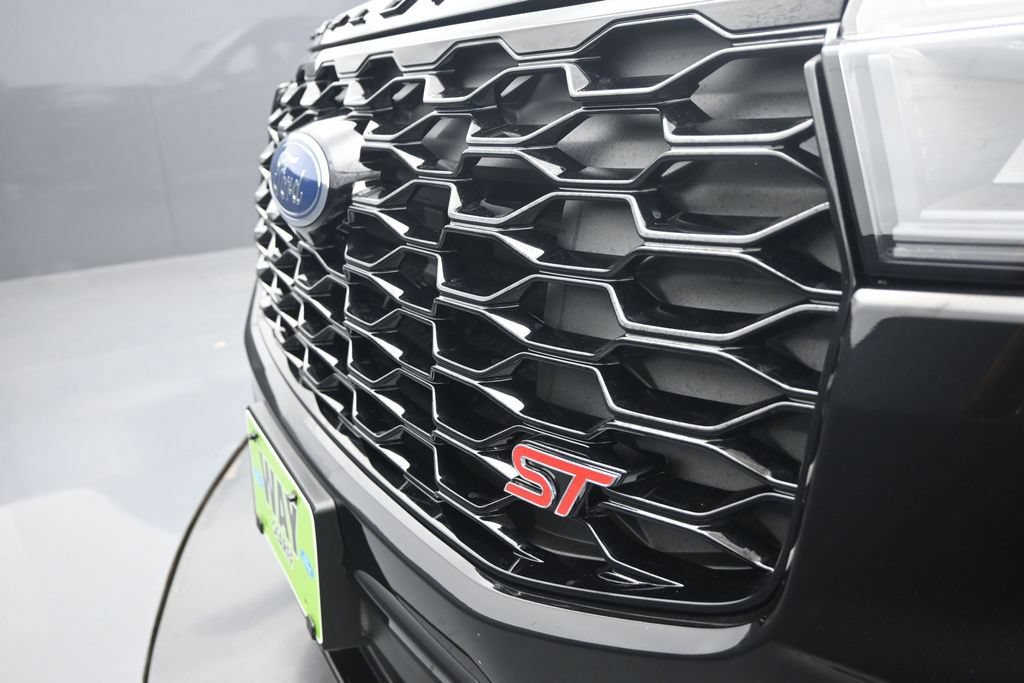 Certified 2026 Ford Explorer ST AWD/4WD image 25