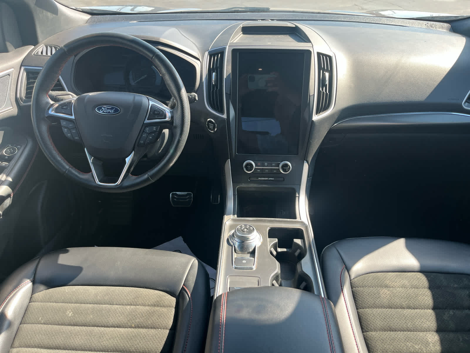 Certified 2024 Ford Edge ST-Line AWD/4WD image 4
