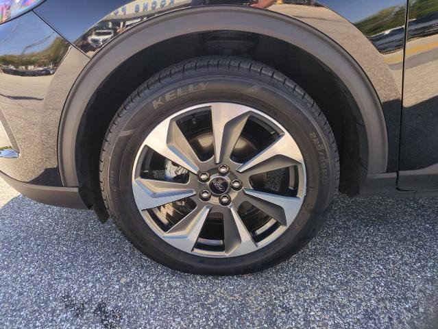 Certified 2023 Ford Escape Platinum AWD/4WD image 25