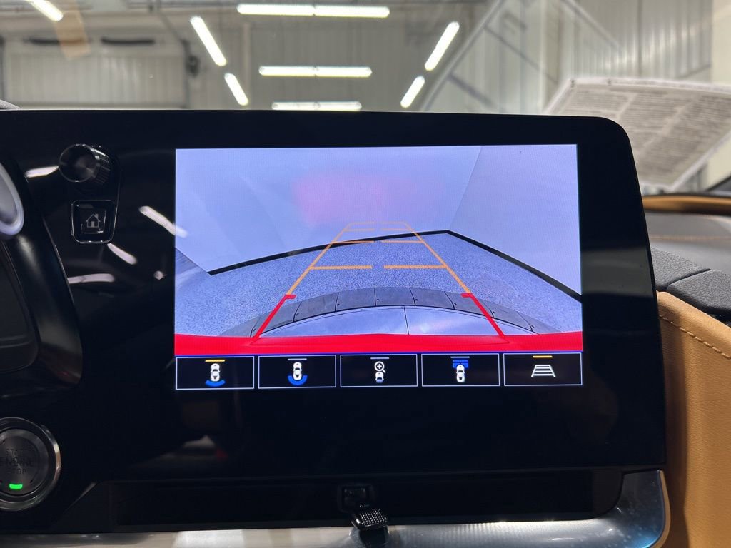 Used 2021 Chevrolet Corvette Stingray w/ Engine Appearance Package image 20