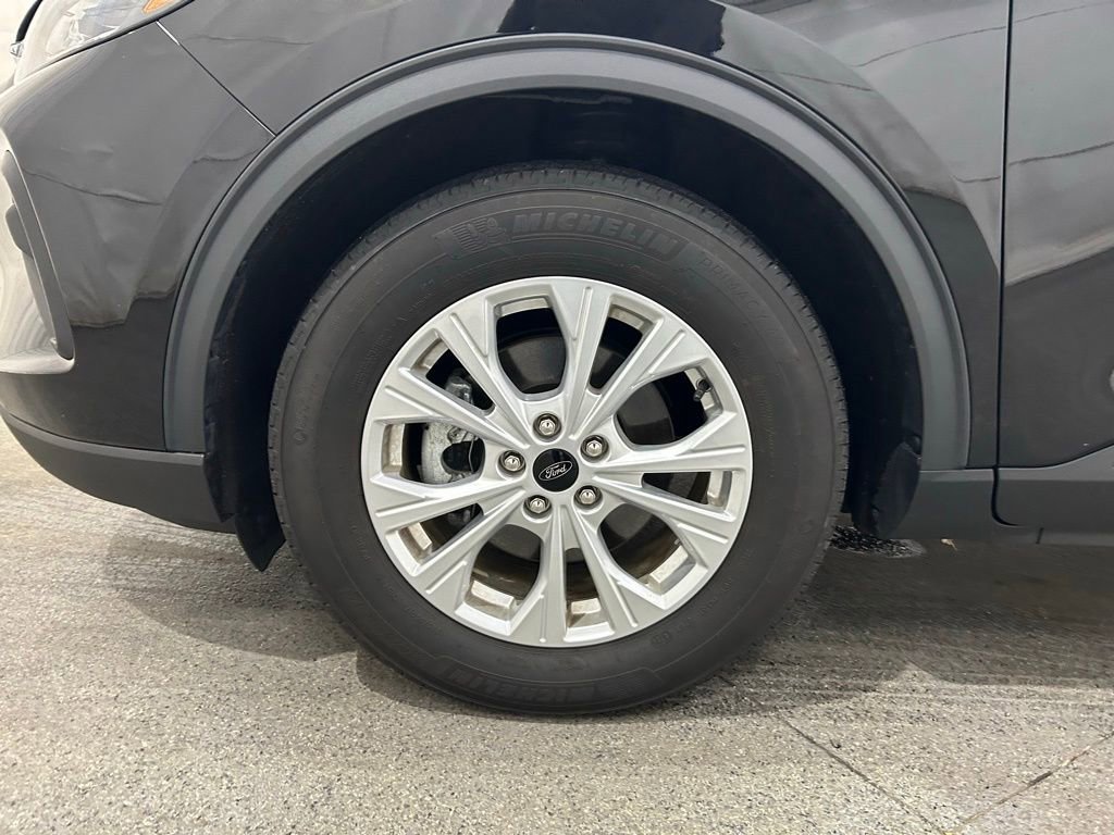 Certified 2024 Ford Escape Active w/ Cold Weather Package image 12