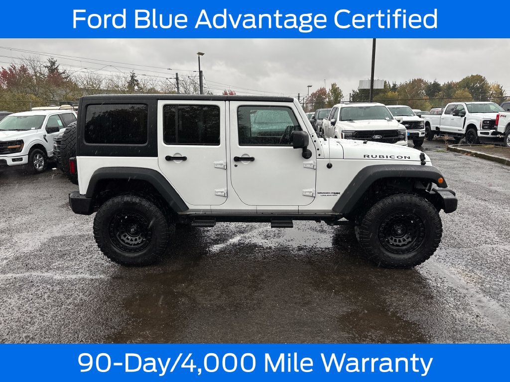 Used 2018 Jeep Wrangler Unlimited Rubicon w/ Connectivity Group AWD/4WD image 9