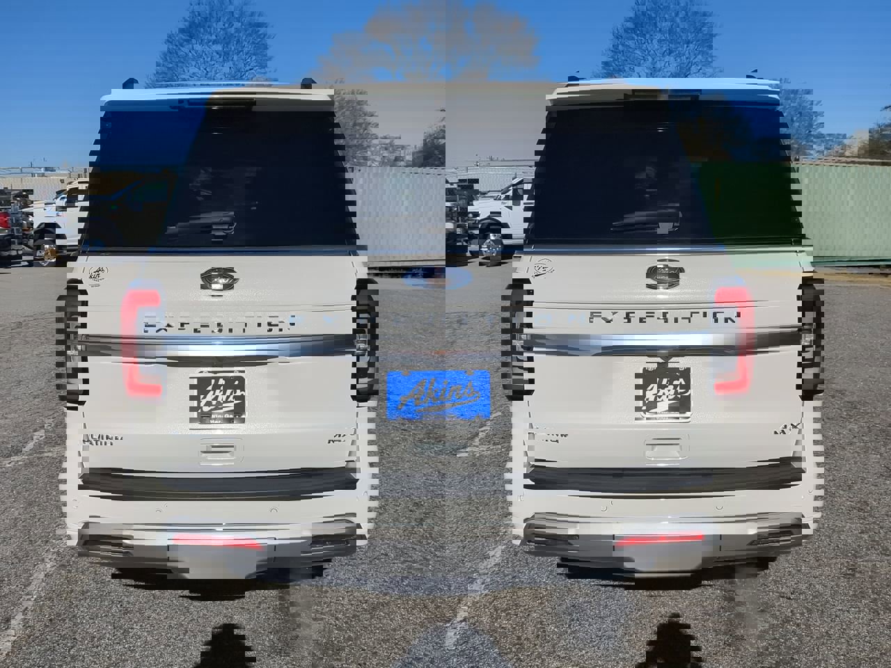 Certified 2024 Ford Expedition Max Platinum image 4