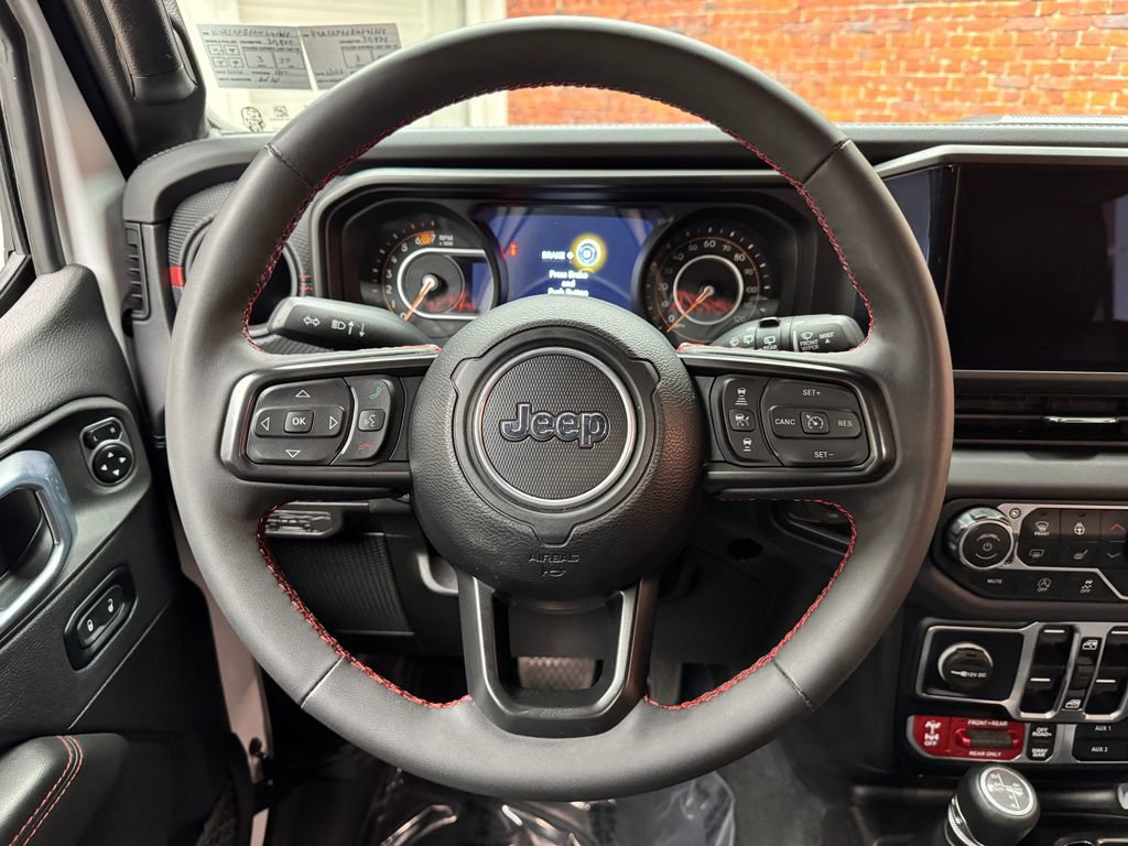 Used 2024 Jeep Wrangler Unlimited Rubicon AWD/4WD image 15