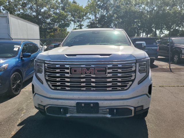 Used 2024 GMC Sierra 1500 Denali w/ Denali Reserve Package AWD/4WD image 2