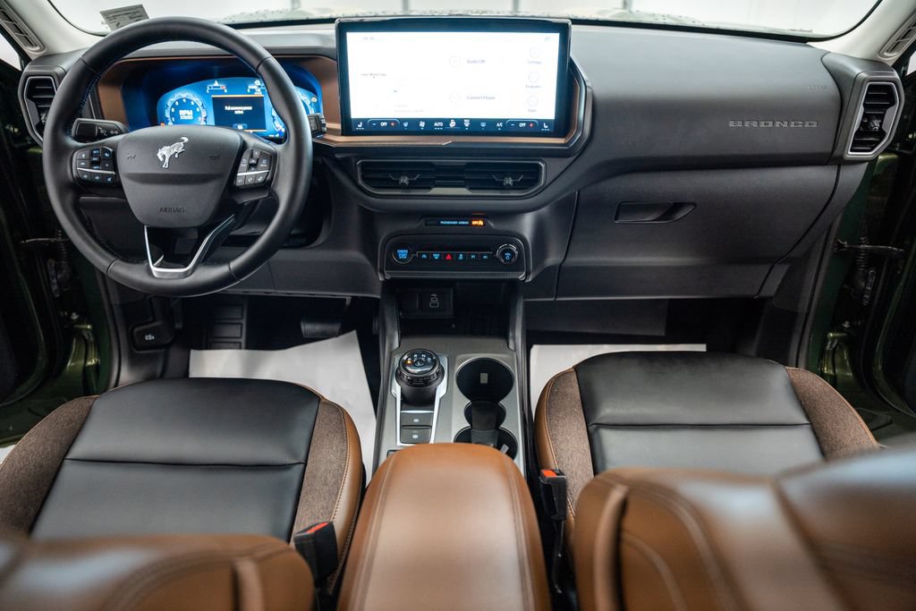 Certified 2025 Ford Bronco Sport Outer Banks w/ Outer Banks Tech Package+ AWD/4WD image 20