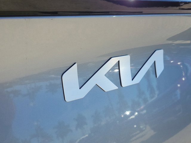 Used 2024 Kia Sportage EX image 11