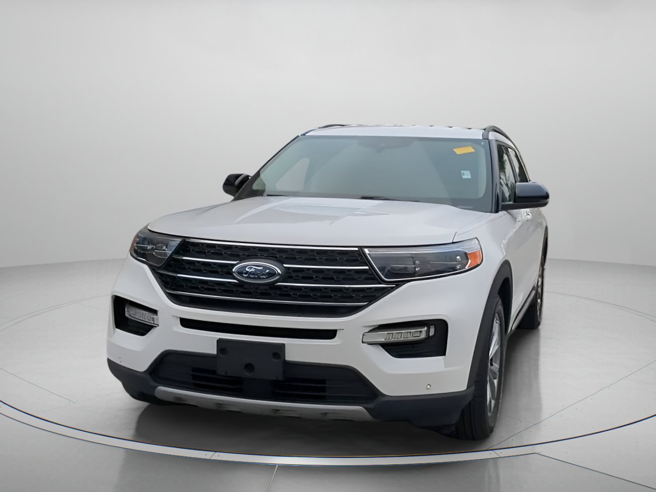 Certified 2023 Ford Explorer XLT w/ Equipment Group 202A RWD image 10