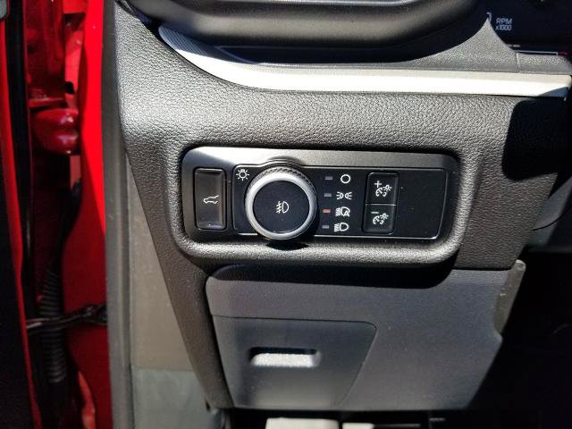 Certified 2024 Ford Explorer XLT w/ Equipment Group 202A AWD/4WD image 24