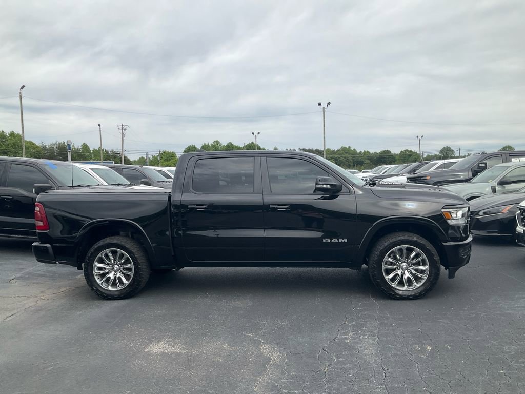 Used 2022 RAM 1500 Laramie w/ Sport Appearance Package AWD/4WD image 4