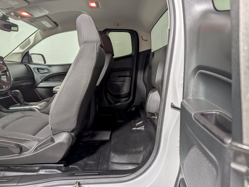 Used 2021 Chevrolet Colorado LT w/ Fleet Safety Package RWD image 13