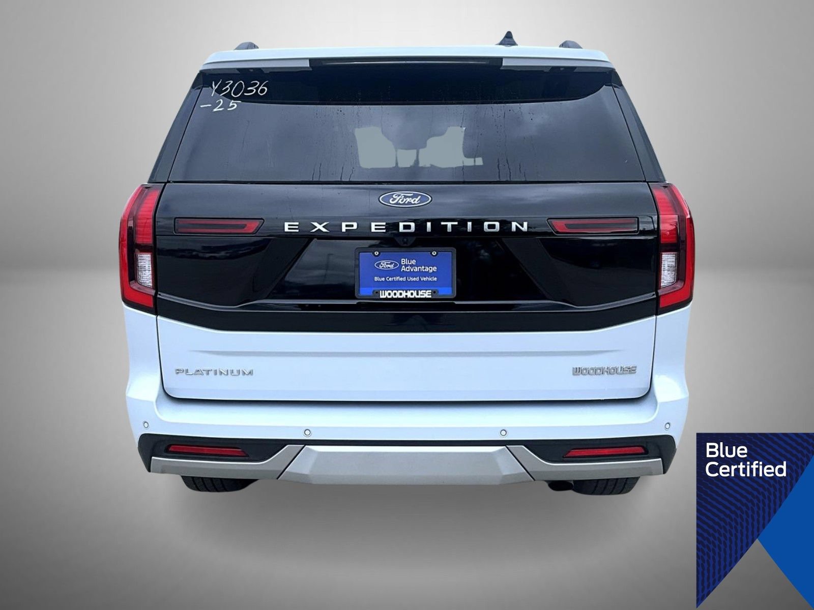 Certified 2025 Ford Expedition Platinum AWD/4WD image 6