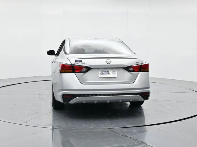 Used 2024 Nissan Altima 2.5 SV image 8