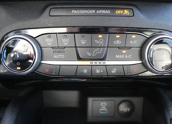 Certified 2025 Ford Escape ST-Line Select AWD/4WD image 18