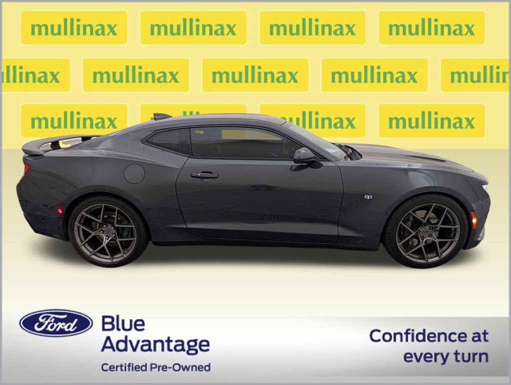 Used 2018 Chevrolet Camaro SS RWD video 2