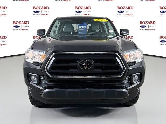 Used 2022 Toyota Tacoma SR5 w/ Technology Package RWD image 2