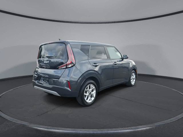 Used 2024 Kia Soul LX w/ Option Group 015 FWD image 8
