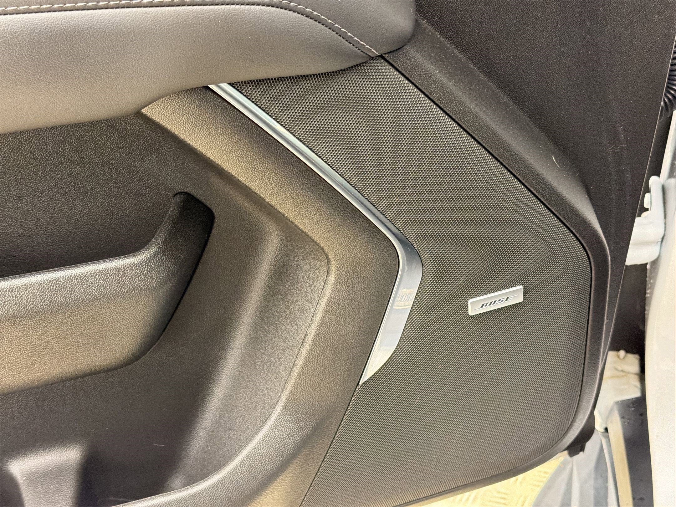 Used 2023 Chevrolet Tahoe LT w/ Luxury Package image 21