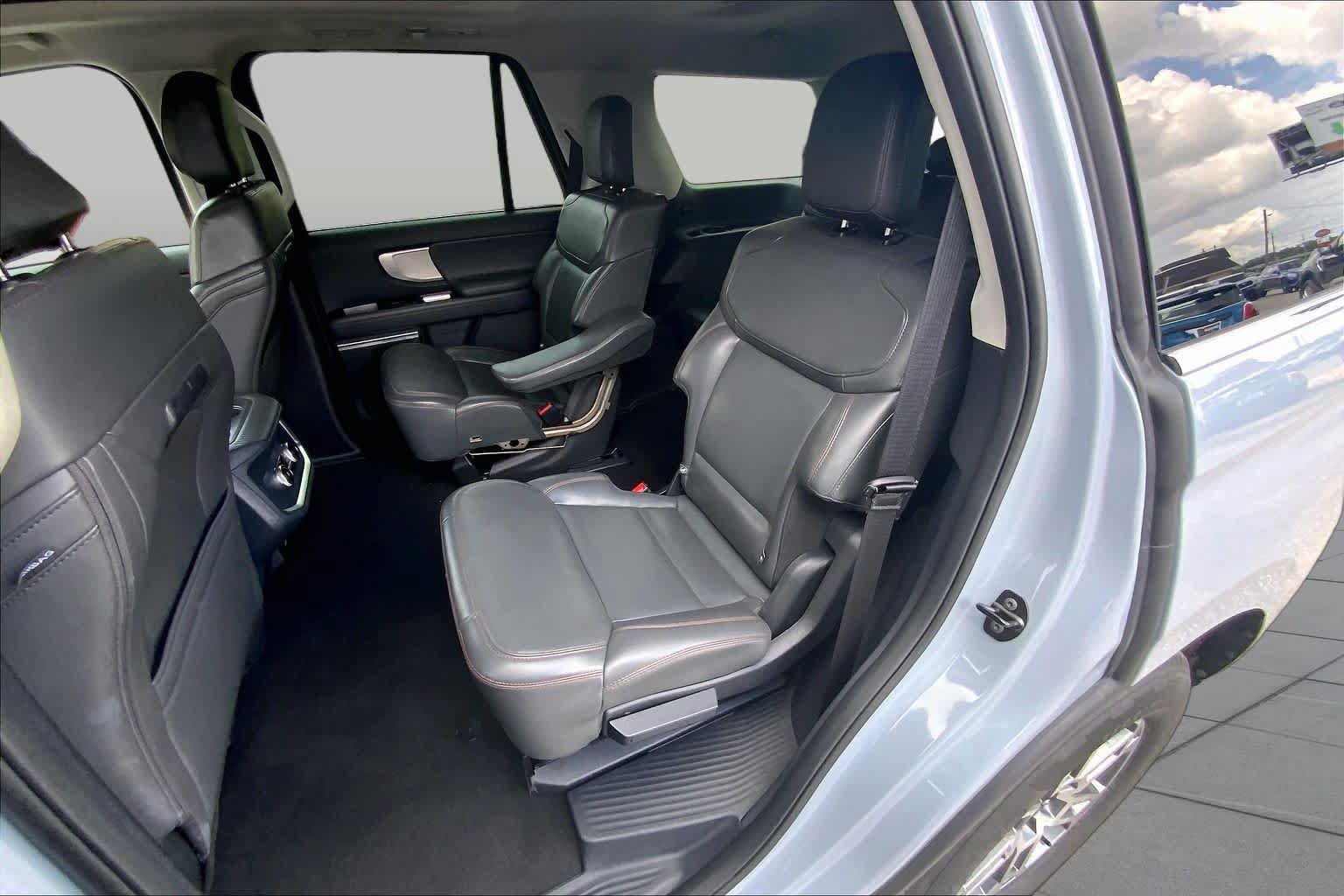 Certified 2025 Ford Expedition Active RWD image 21