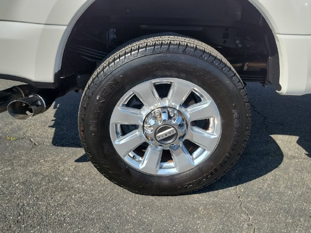 Certified 2017 Ford F350 Platinum w/ Platinum Ultimate Package AWD/4WD image 5