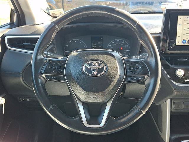 Used 2023 Toyota Corolla Cross LE AWD/4WD image 16