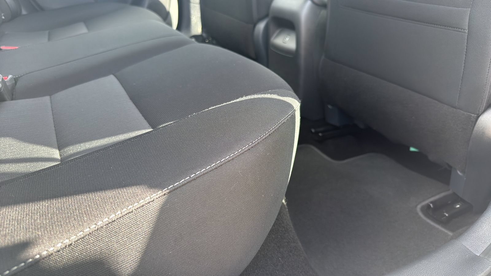 Used 2025 Nissan Sentra SV FWD image 25