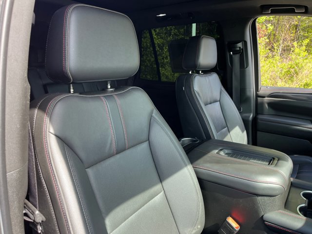 Used 2022 Chevrolet Tahoe RST image 38