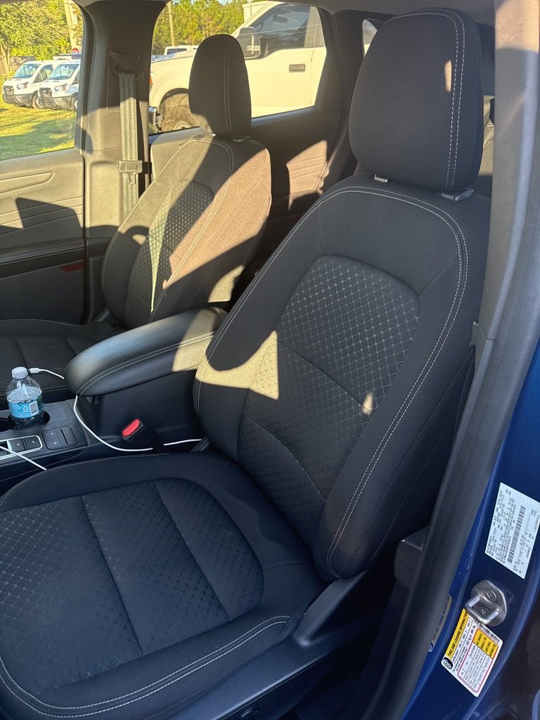 Certified 2023 Ford Escape Active image 9