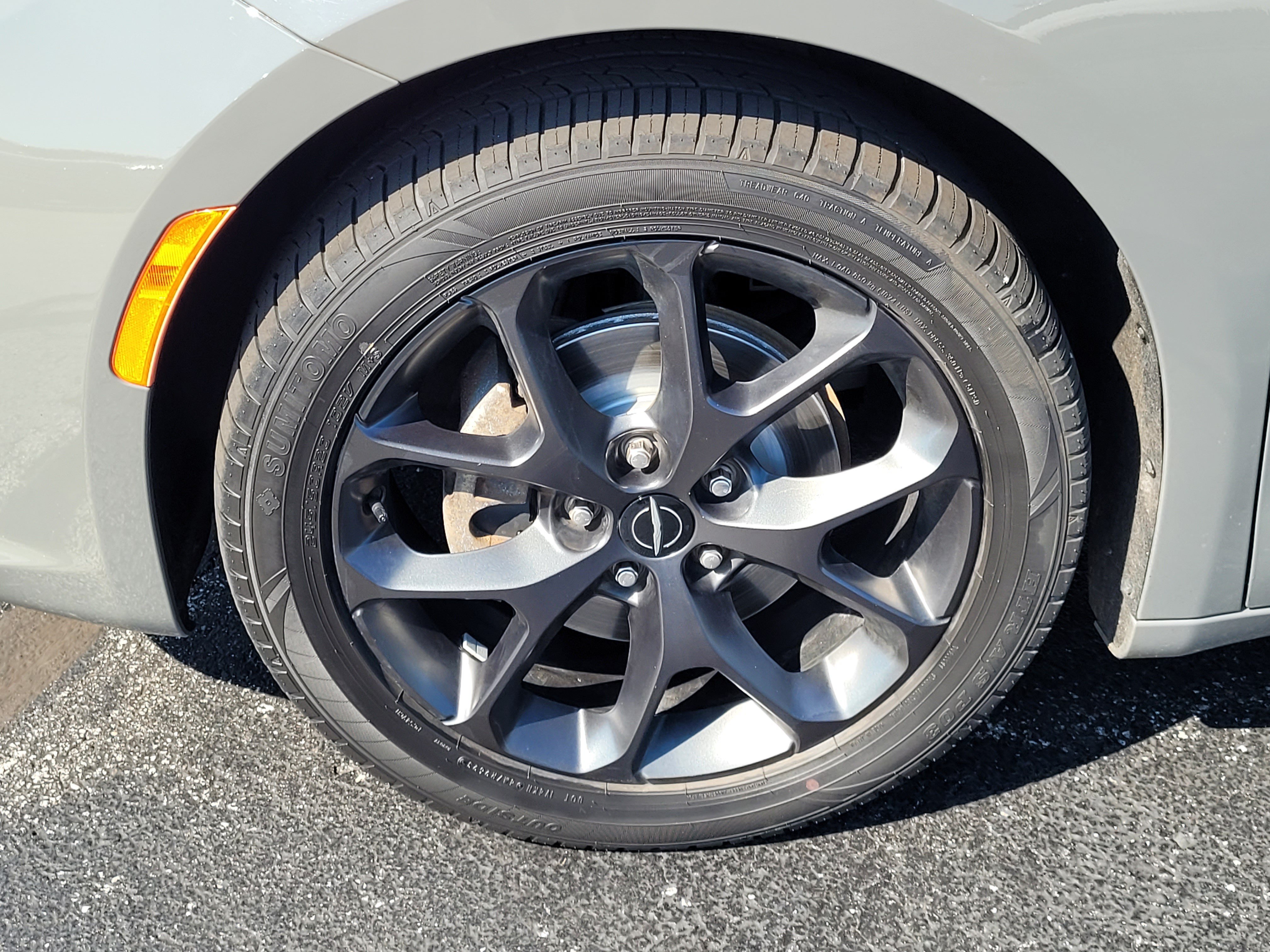 Used 2021 Chrysler Pacifica Touring w/ S Appearance Package FWD image 10