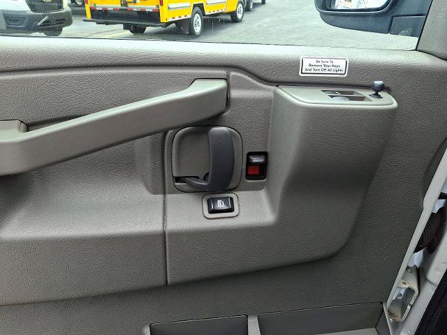 Used 2021 GMC Savana 3500 w/ Power Convenience Package RWD image 11