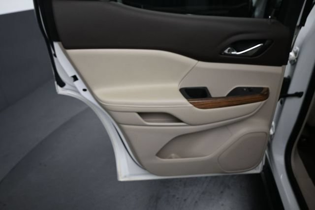 Used 2019 GMC Acadia Denali w/ Technology Package FWD image 24