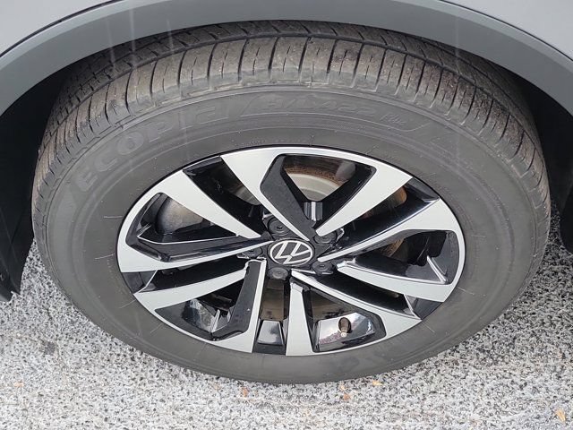 Used 2024 Volkswagen Tiguan S FWD image 10