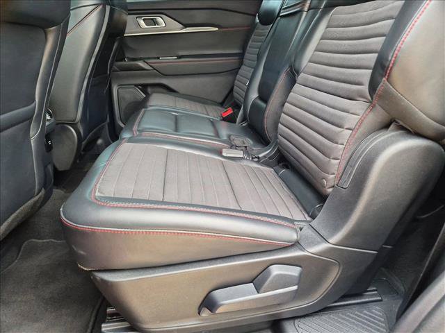 Certified 2025 Ford Explorer ST-Line w/ Premium Package RWD image 19