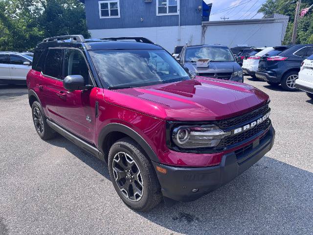 Certified 2025 Ford Bronco Sport Outer Banks w/ Outer Banks Tech Package+ AWD/4WD image 8